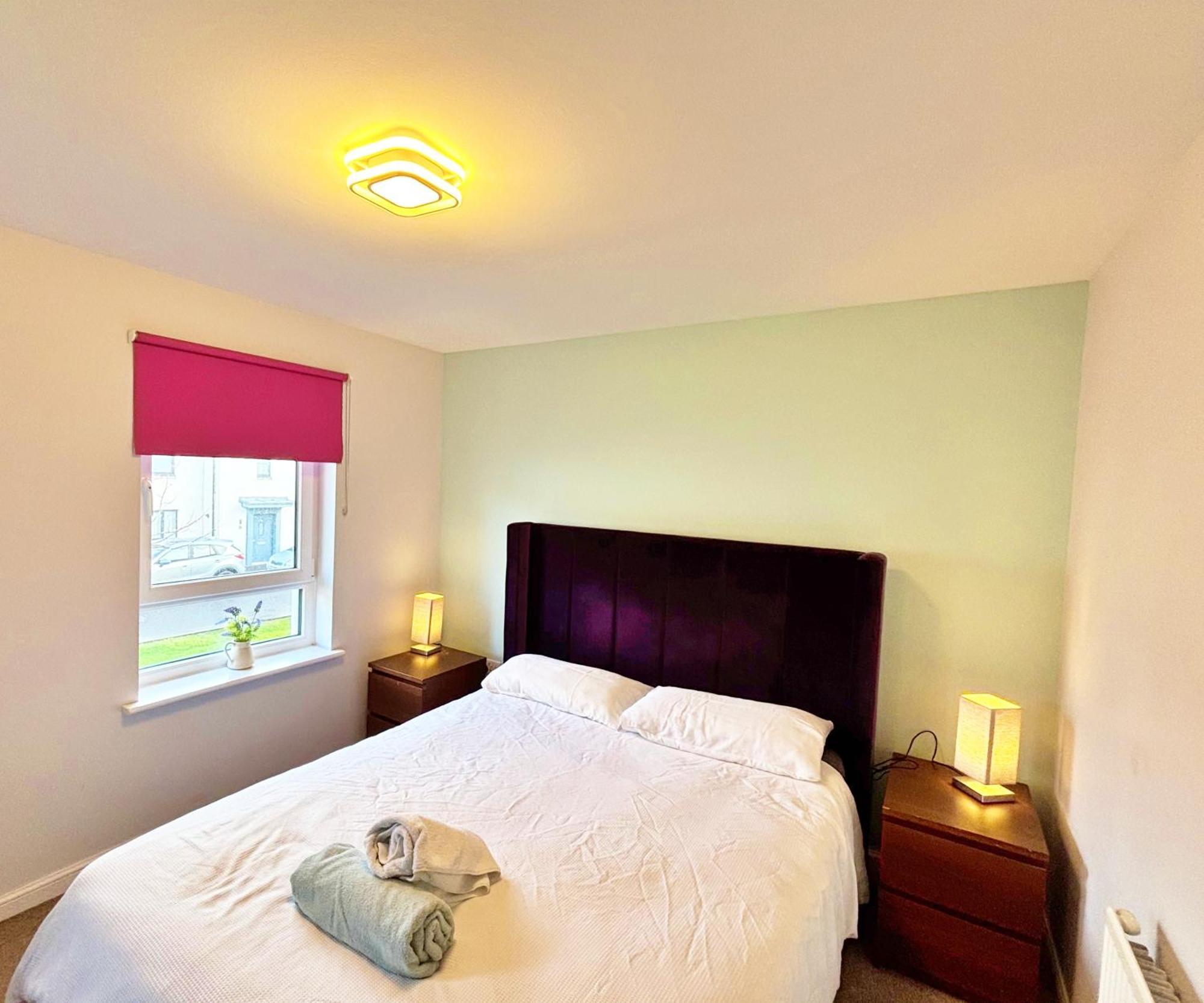 3 Bed House With Parking Near Airport Edimburgo Exterior foto