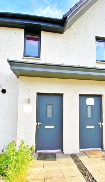 3 Bed House With Parking Near Airport Edimburgo Exterior foto