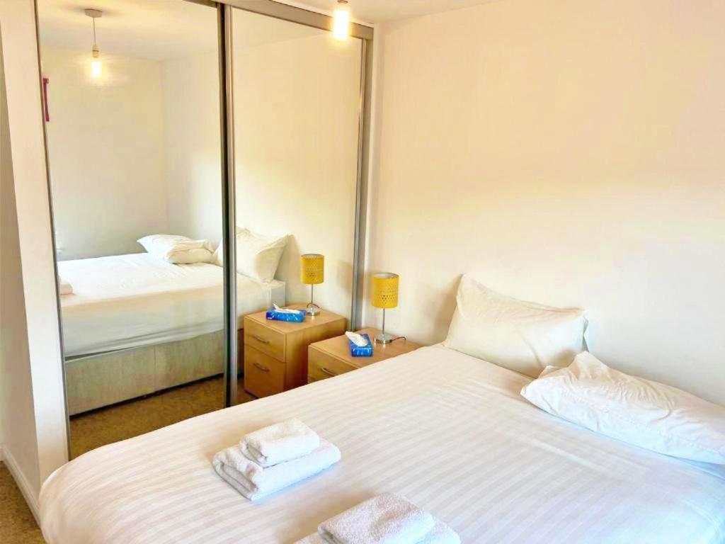 3 Bed House With Parking Near Airport Edimburgo Exterior foto